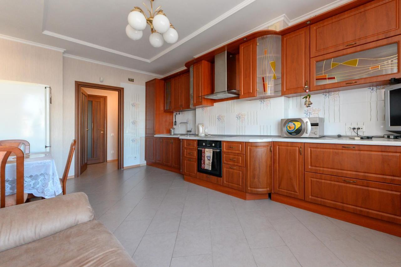 Happy Time Appartement Odessa Buitenkant foto
