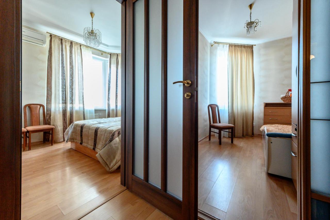 Happy Time Appartement Odessa Buitenkant foto