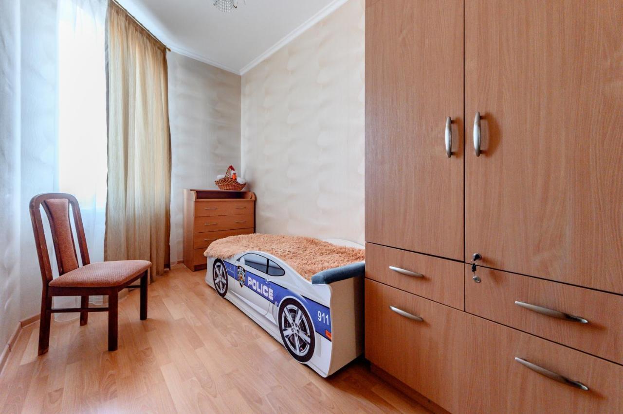 Happy Time Appartement Odessa Buitenkant foto
